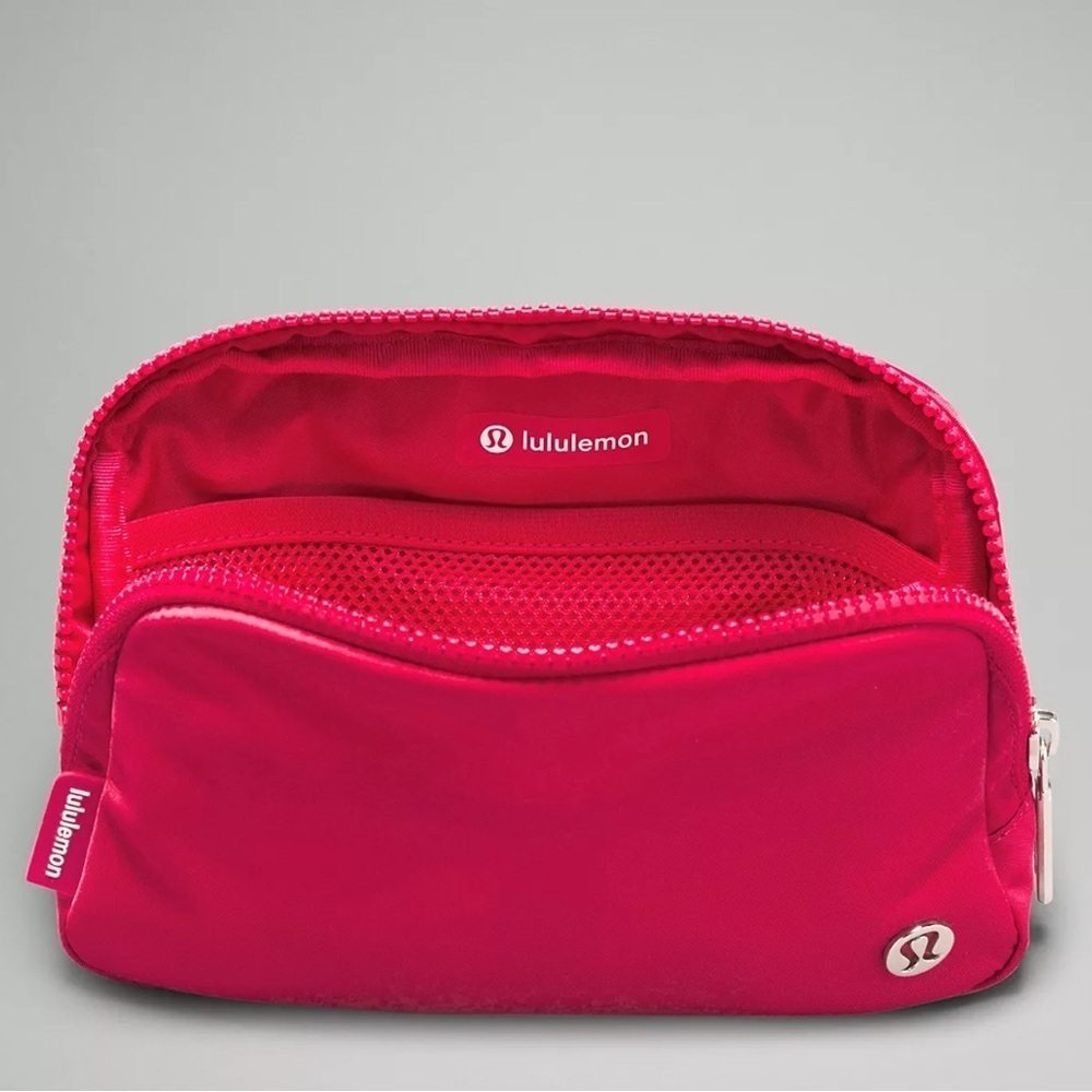 Lululemon Everywhere Belt Bag 1L, Cherry Mist- NWT - Picture 4 of 8